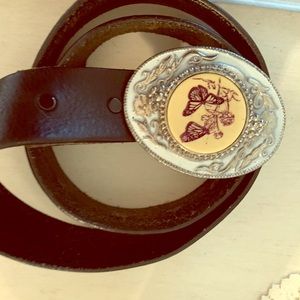 Western belt buckle cameo style!butterflies